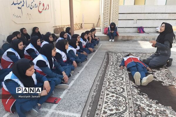 آموزش امداد ونجات در گله‌دار