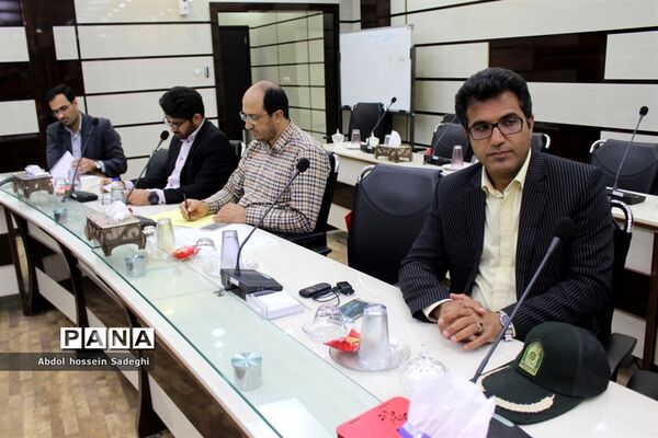 نشست کمیته استانی مانور سراسری زلزله استان بوشهر