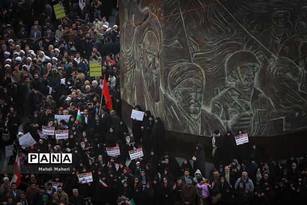 اجتماع مردم تهران در پی اعتراض به حوادث اخیر