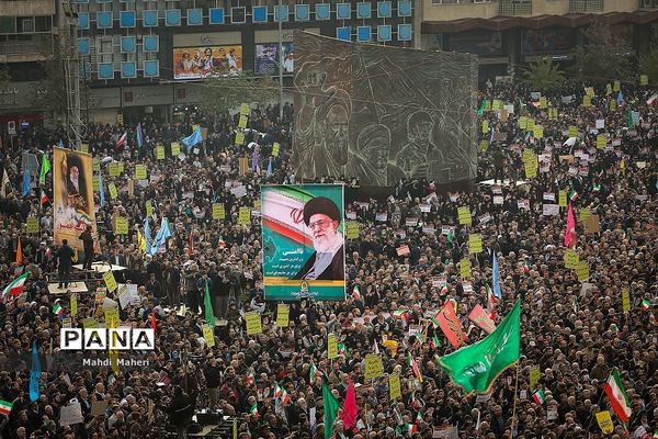 اجتماع مردم تهران در پی اعتراض به حوادث اخیر