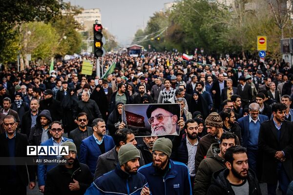 اجتماع مردم تهران در پی اعتراض به حوادث اخیر