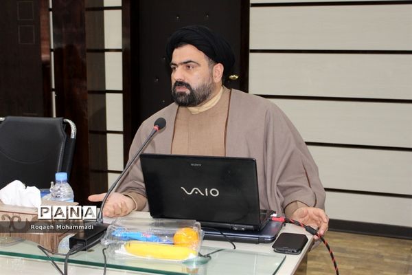 دوره آموزشی نهضت ملی حفظ قرآن کریم در آموزش و پرورش استان بوشهر