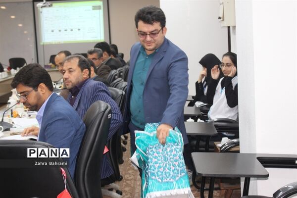 گردهمایی کارشناسان ارزیابی و عملکرد و پاسخگویی به شکایات شهرستان‌ها و مناطق استان بوشهر