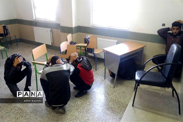 بیست و یکمین مانور سراسری زلزله و ایمنی مدارس در داراب