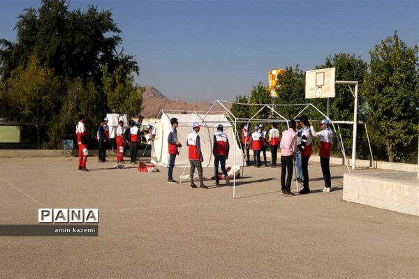 بیست و یکمین مانور سراسری زلزله و ایمنی مدارس در داراب