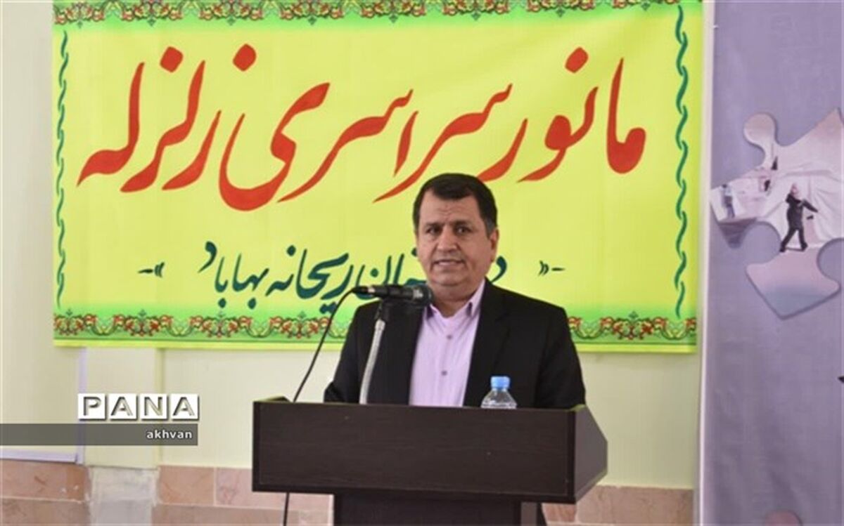 دانش آموزان سفیران ، اطلاع رسانی ، آگاه سازی وتبلیغ فرهنگ جامعه ایمن هستند