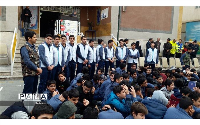 برگزاری مانور زلزله در منطقه۱۳