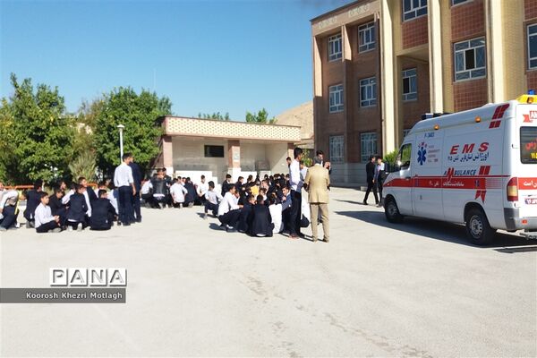 برگزاری بیست‌ویکمین مانور سراسری زلزله در کازرون