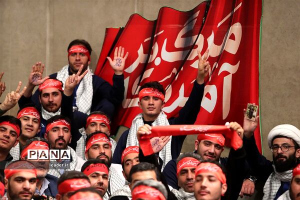 دیدار بسیجیان با مقام معظم رهبری