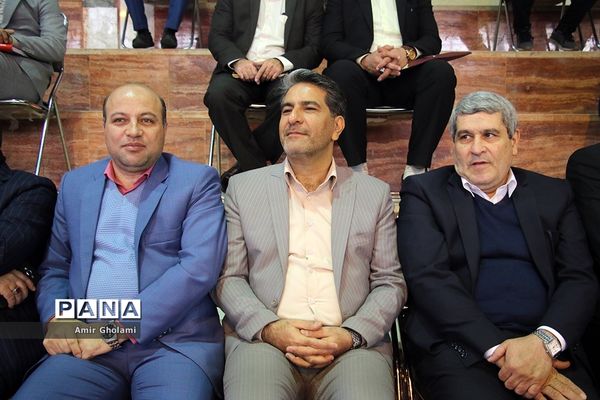 آیین افتتاحیه نمادین کشوری انجمن های ورزش دانش‌آموزی درون مدرسه‌ای