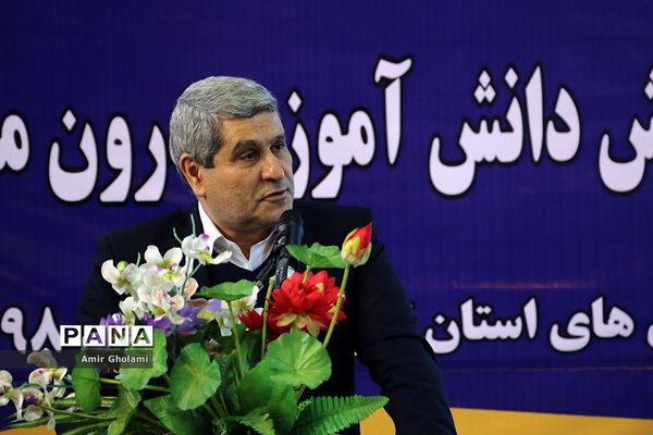 آیین افتتاحیه نمادین کشوری انجمن های ورزش دانش‌آموزی درون مدرسه‌ای