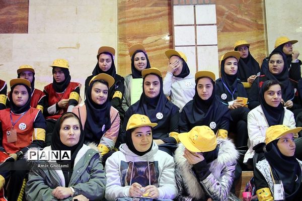 آیین افتتاحیه نمادین کشوری انجمن های ورزش دانش‌آموزی درون مدرسه‌ای