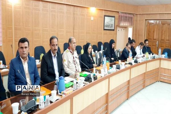 نشست مسئولان و کارشناسان سازمان دانش‌آموزی استان بوشهر