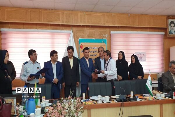 تجلیل از مربیان برتر پیشتاز استان بوشهر