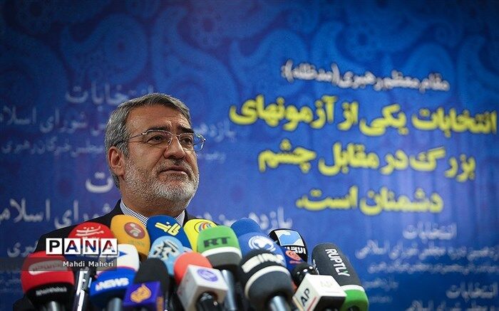 رحمانی فضلی: زمانی که قیمت بنزین افزایش می‌یابد، یک مقدار افزایش قیمت‌ها طبیعی است