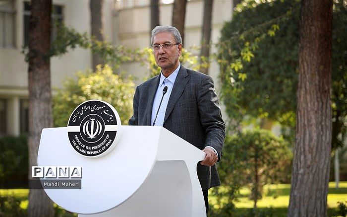 ربیعی: وزارت کشور آمار کشته و دستگیرشدگان اعتراضات را محرمانه به دولت اعلام کرد