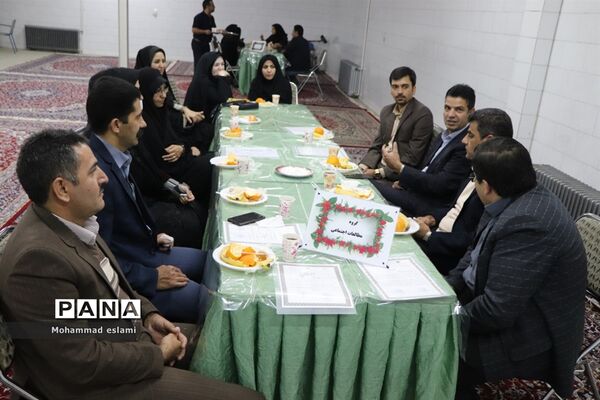 گردهمایی دبیران و عوامل اجرایی مدارس متوسطه (دوره اول) سمپاد