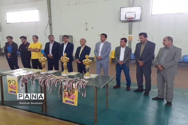 کانون شهدا دشتستان قهرمان مسابقات طناب زنی دانش آموزان پسراستان