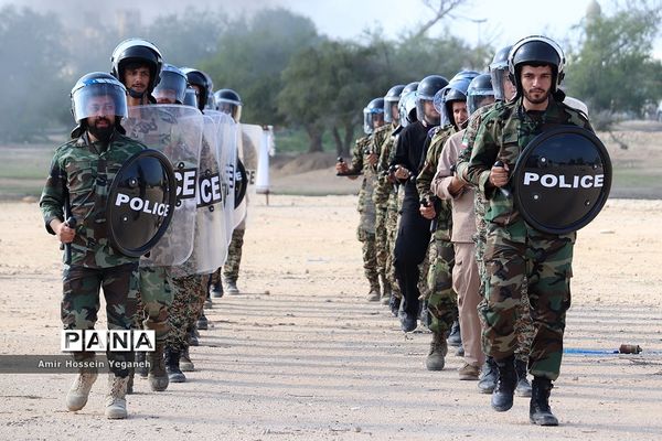 رزمایش گردان بیت المقدس در جزیره کیش