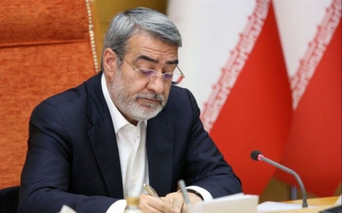 وزیر کشور بر بررسی دقیق علت سانحه آتش سوزی در سقز تاکید کرد