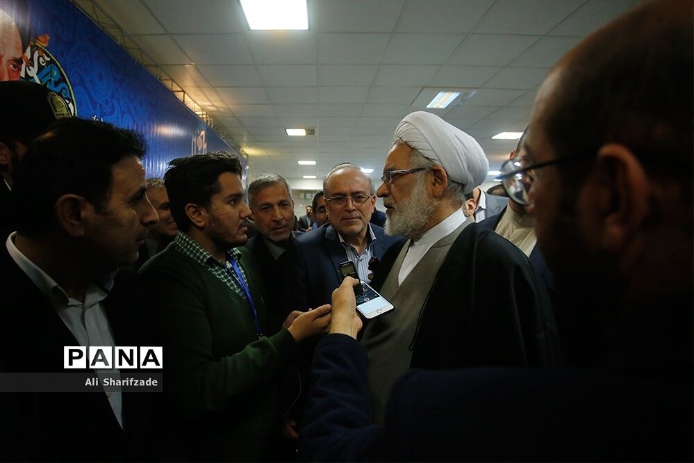 بازدید دادستان کل کشور از  روند ثبت نام انتخابات یازدهمین دوره مجلس شورای اسلامی
