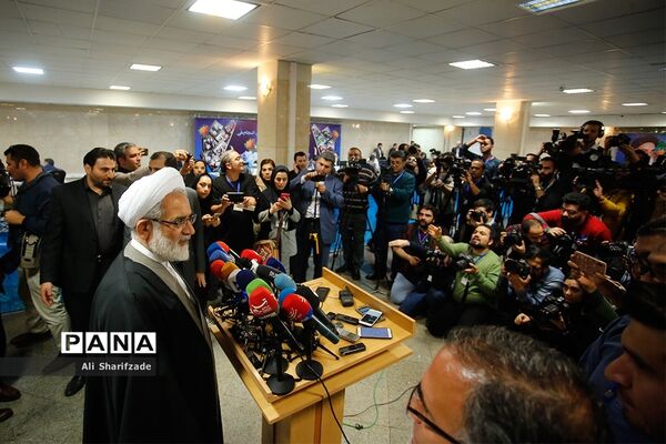 بازدید دادستان کل کشور از  روند ثبت نام انتخابات یازدهمین دوره مجلس شورای اسلامی
