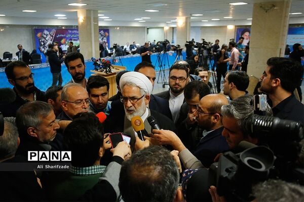 بازدید دادستان کل کشور از  روند ثبت نام انتخابات یازدهمین دوره مجلس شورای اسلامی