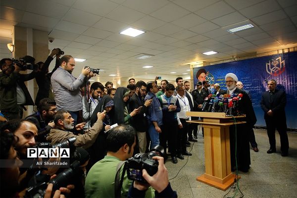 بازدید دادستان کل کشور از  روند ثبت نام انتخابات یازدهمین دوره مجلس شورای اسلامی