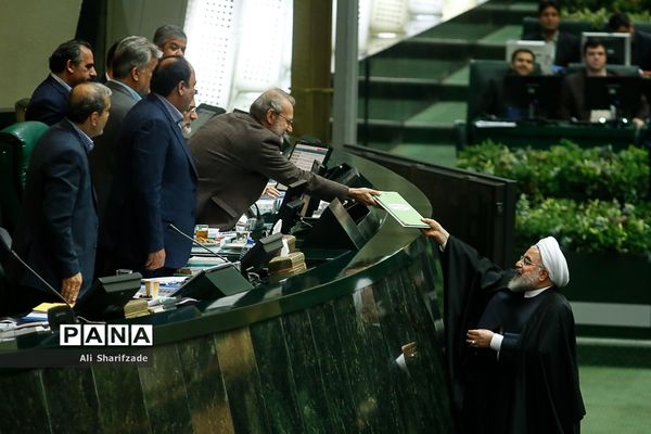 تقدیم لایحه بودجه ۹۹ به مجلس شورای اسلامی