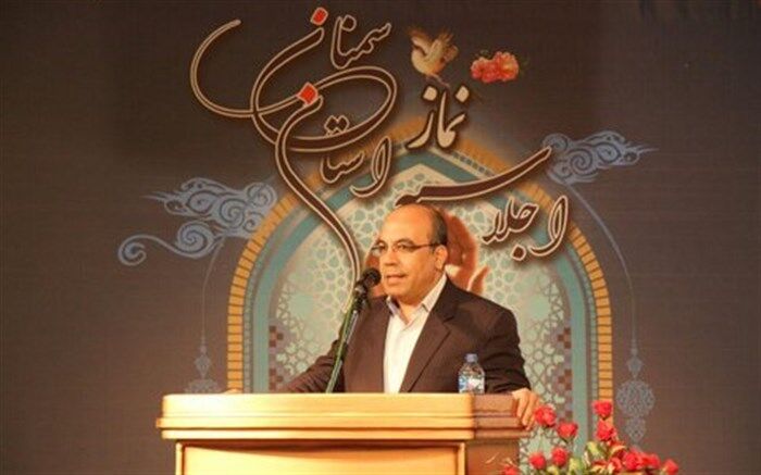 انسان با نمازخواندن خود را از آسیب ها مصون می کند