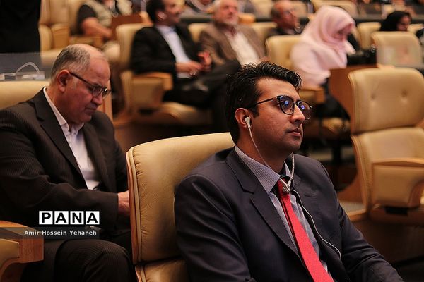 برگزاری سمپوزیوم فرصت‌های سرمایه‌گذاری گردشگری کشور های عضو اکو در کیش