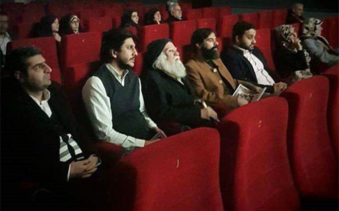 علامه حکیمی به تماشای «مهدی که به دنیا آمد» نشست