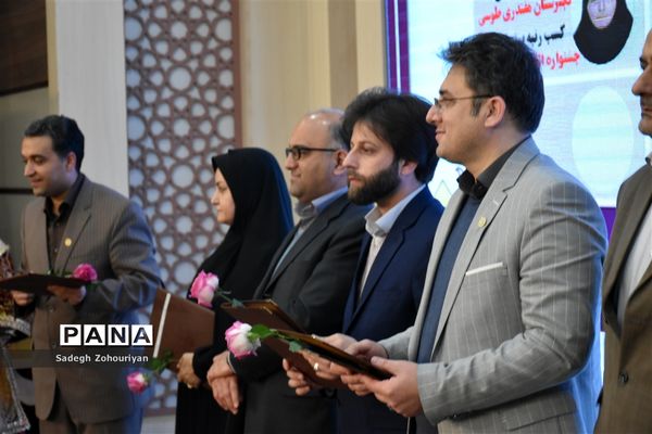 تجلیل از ۶۵۰ دانش‌آموز نخبه و برگزیده حوزه معاونت متوسطه منطقه تبادکان