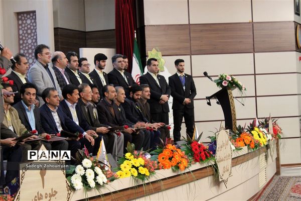 تجلیل از ۶۵۰ دانش‌آموز نخبه و برگزیده حوزه معاونت متوسطه منطقه تبادکان