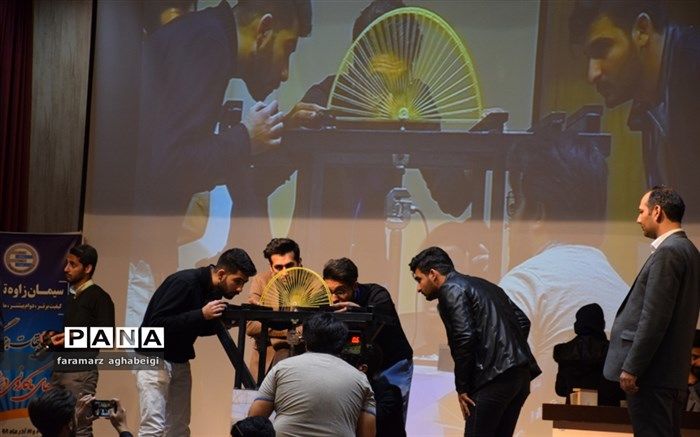 کسب مقام سوم دانش آموزان تربت حیدریه درمسابقات بزرگ سازه های ماکارونی شرق کشور