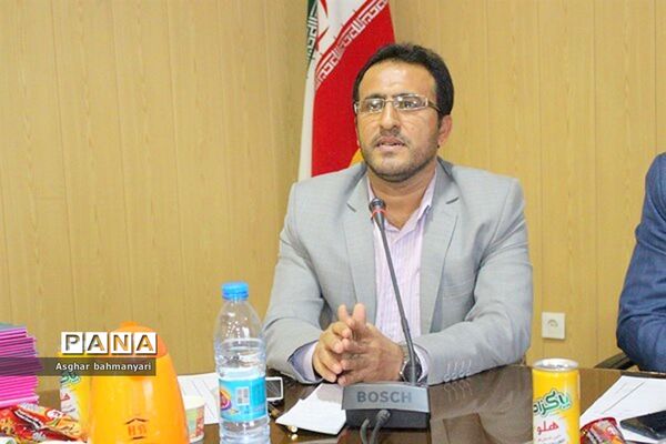 جلسه مدیران مدارس با موضوع آسیب اجتماعی و راهکارهای پیشگیری  در شبانکاره