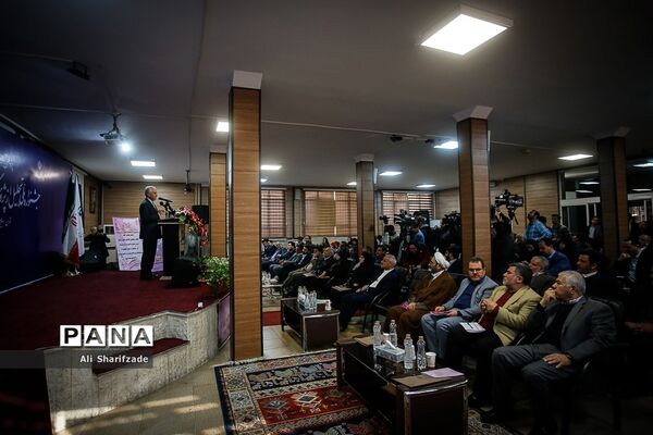 تجلیل از پژوهشگران و فناوران برتر دانش‌آموزی