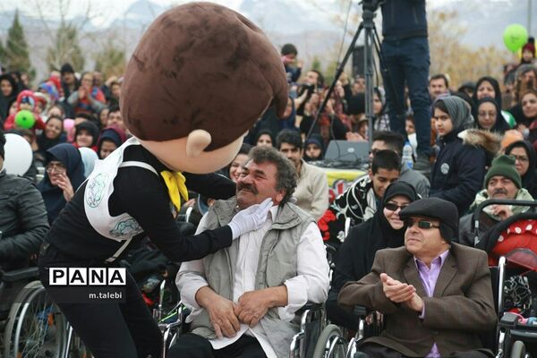 گردهمایی بزرگ جانبازان و معلولین استان یزد