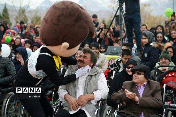 گردهمایی بزرگ جانبازان و معلولین استان یزد