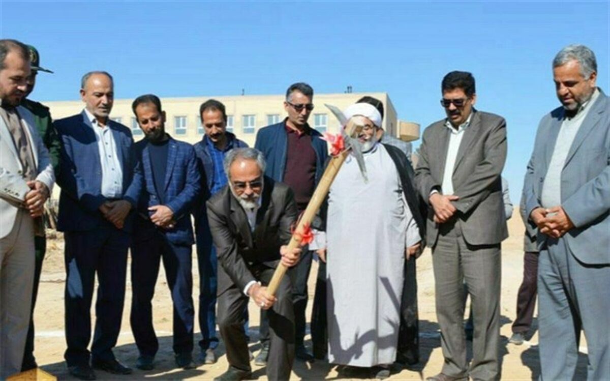 آغاز ساخت یک مدرسه خیری در بفروئیه میبد