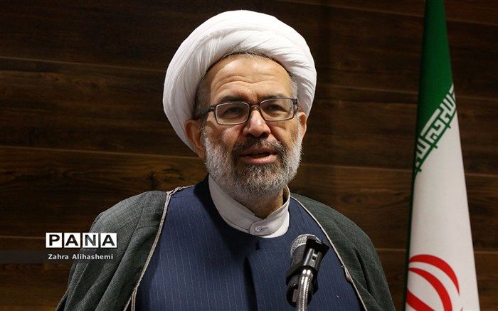 صادق زاده: تحول بنیادین از مدرسه شروع می شود و نه از وزارتخانه