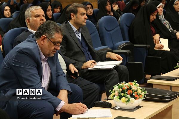 همایش مدیران 400 مدرسه الگوی شهر تهران