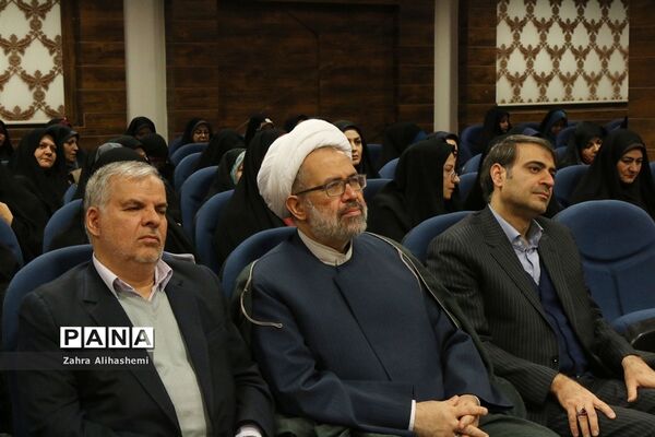 همایش مدیران 400 مدرسه الگوی شهر تهران