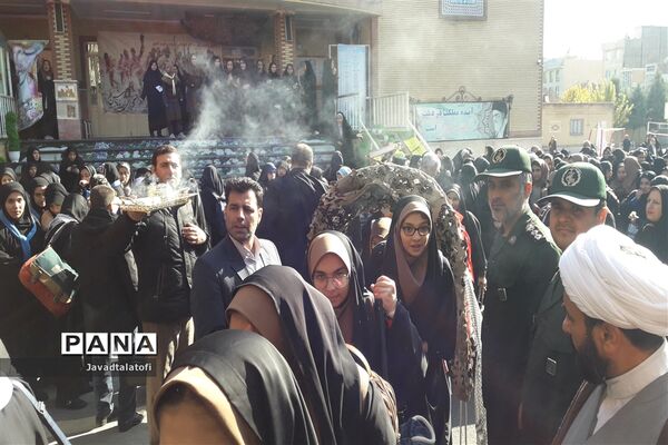 اعزام اولین گروه دانش آموزان دختر ناحیه دو شهرری  به اردوی راهیان نور