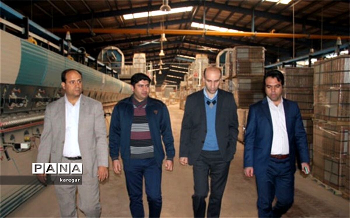 بازدید فرماندار ابرکوه از واحدهای صنعتی