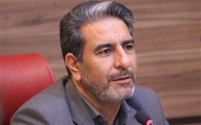 صیدلو:باید بین مدیر و معلمی که تلاش می‌کند با مدیر و معلمی که کار نمی‌کند فرق قائل شد