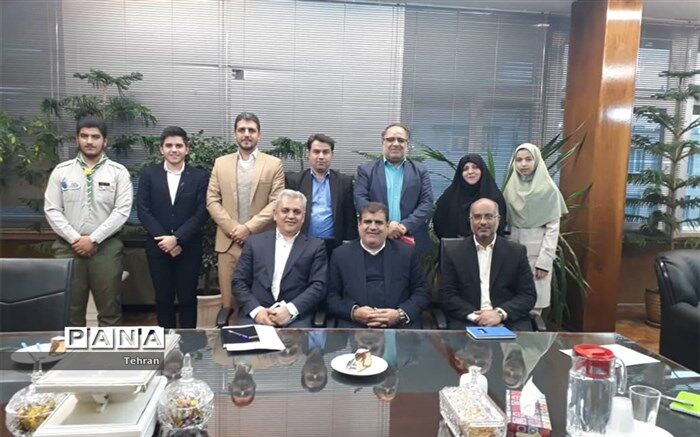 برگزاری شورای برنامه ریزی سازمان دانش آموزی با حضور مدیر کل آموزش و پرورش شهر تهران