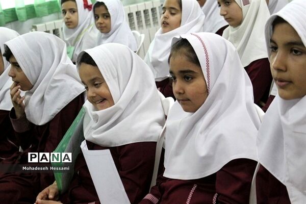 مراسم نمادین روز جهانی خاک دبستان یونس فاطمی