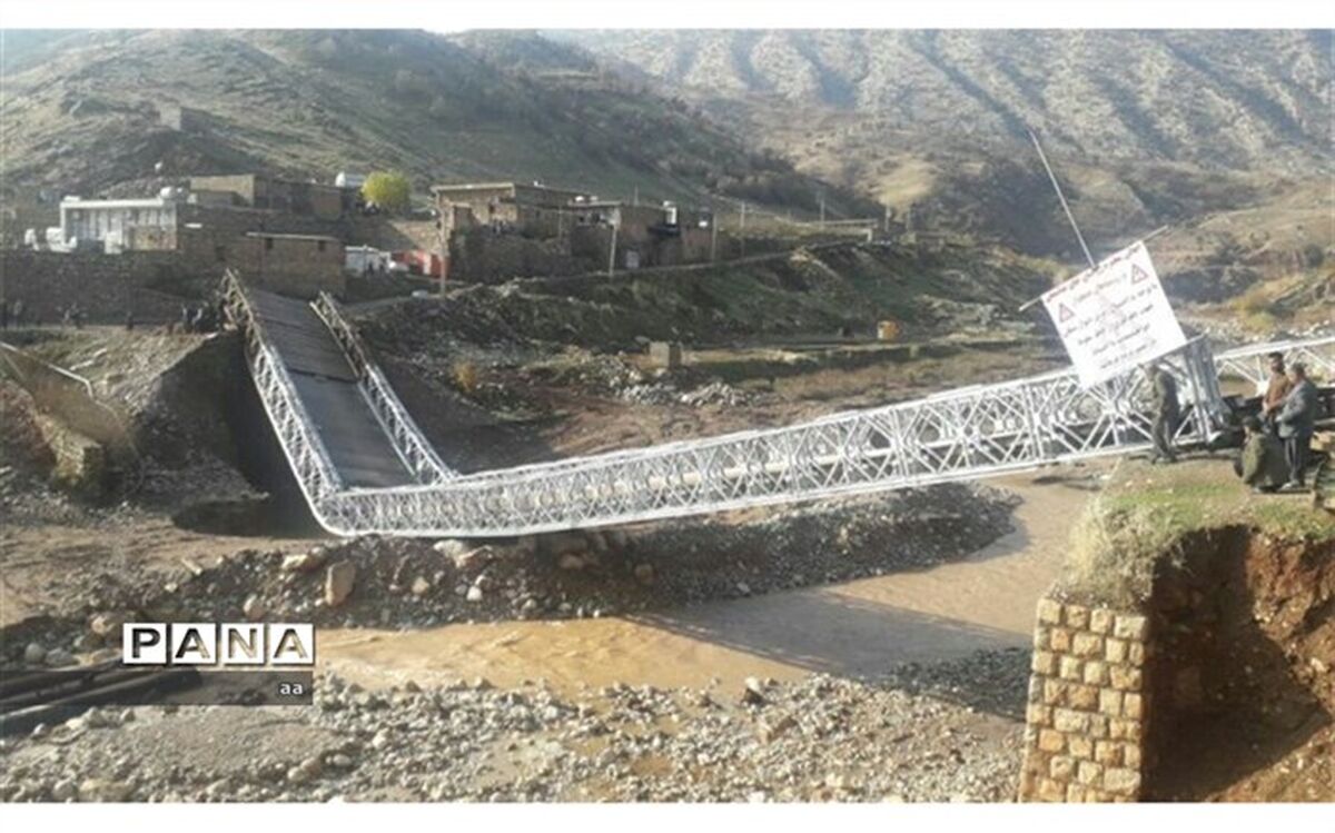 سازه فلزی پل "طاق عباسعلی" پلدختر جمع‎‌آوری شد