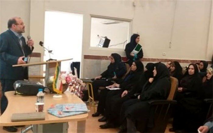 تجلیل از عوامل اجرایی جشنواره استانی فیلم رشد